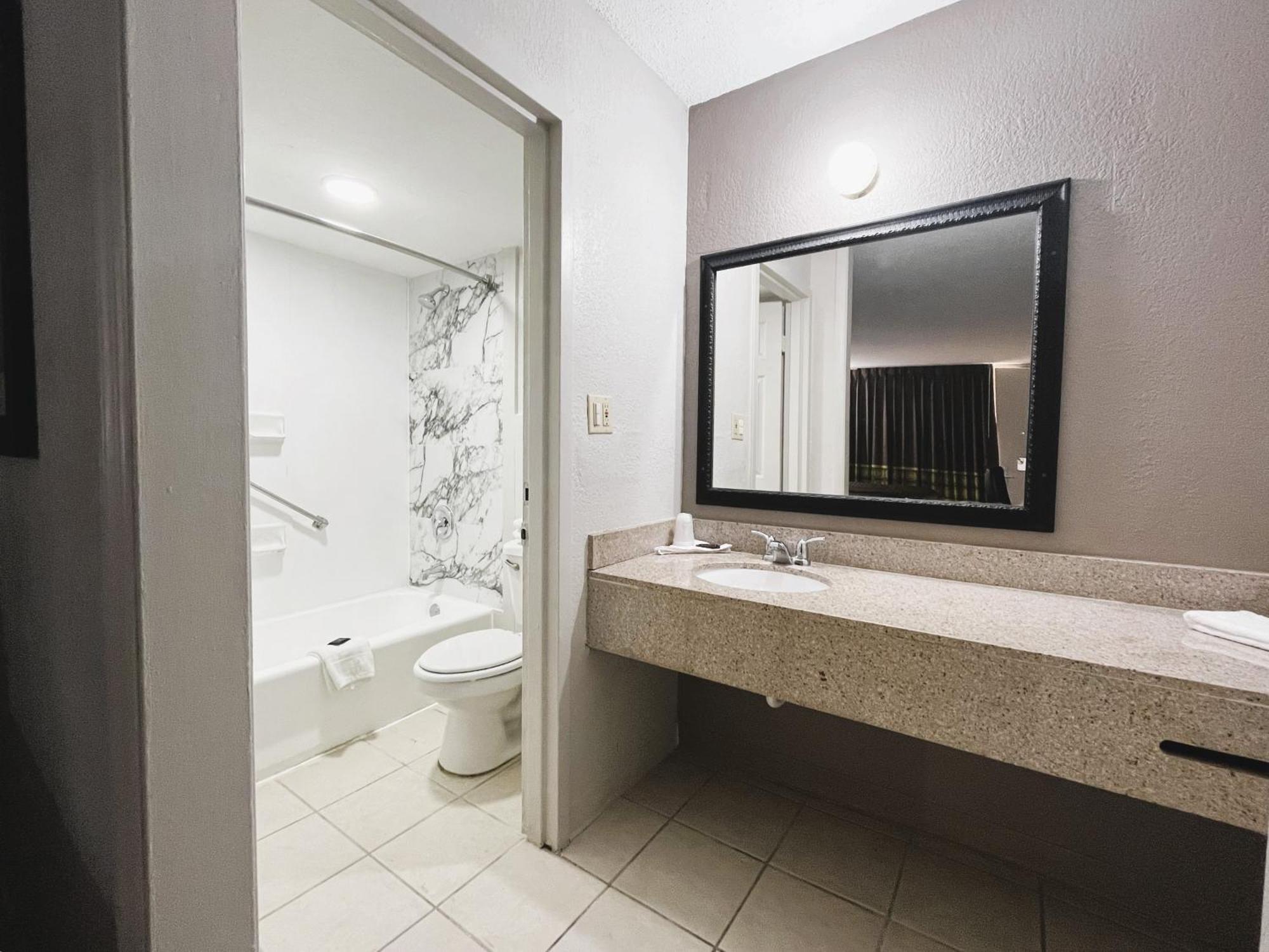 Budgetel Inn Phenix City Εξωτερικό φωτογραφία